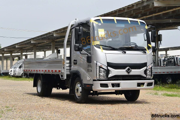 Ouling Jinlika II 2.0L 150 hp 4X2(6 wheels) gasoline 4.13 m single-row flatbed light truck Exterior