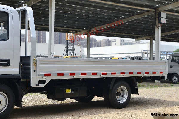 Ouling Jinlika II Deluxe 2.0L 150hp 4X2(6 wheels) Gasoline 4.13m Single Row Flatbed Light Truck (China VI) Body (2) | 86Trucks
