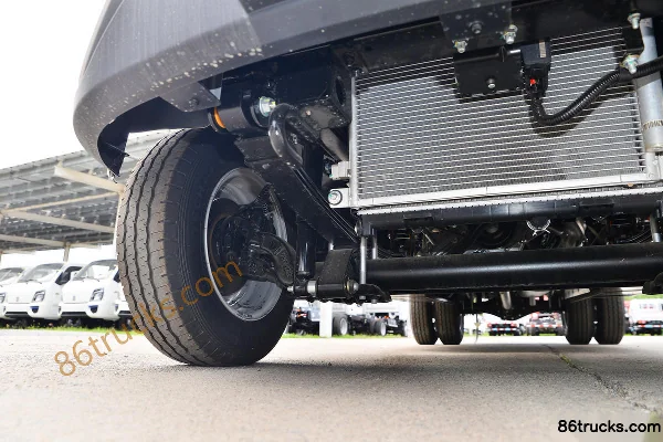 Ouling Fengrui F3 1.6L CNG 105hp 4X2(6 wheels) 3.3m single-row van mini truck Chassis (2) | 86Trucks