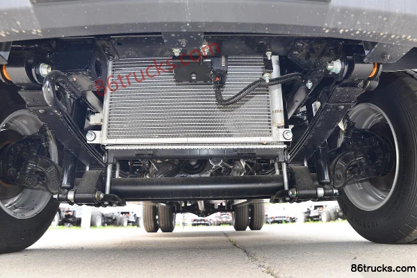 Ouling Fengrui F3 1.6L CNG 105hp 4X2(6 wheels) 3.3m single-row van mini truck Chassis (1) | 86Trucks