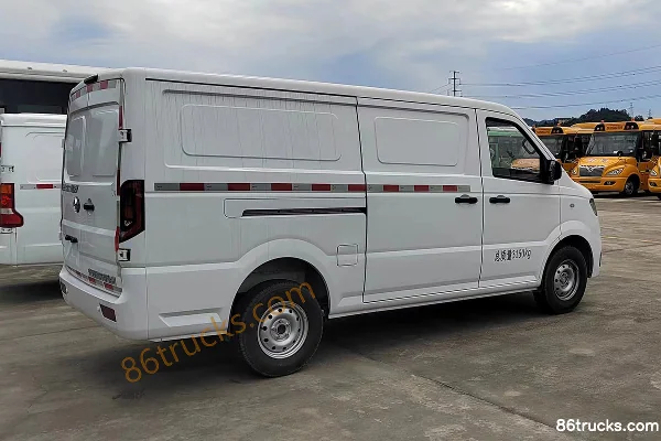 Dongfeng 5023 series 3.2T 4.9m pure electric enclosed cargo truck Exterior (3) | 86Trucks