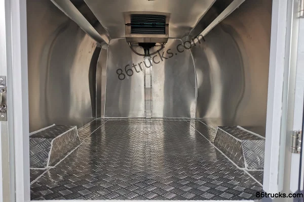 Karry Jiangtun 2.7T 4.746m pure electric enclosed refrigerated truck (Zhongte brand) 40.55kWh 4X2(6 wheels) Chassis (2) | 86Trucks