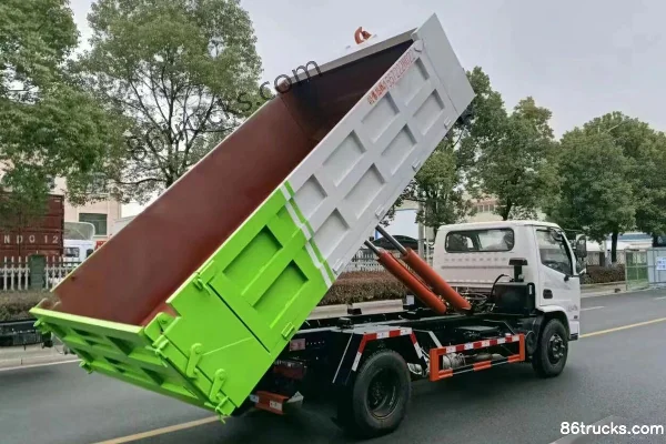 Sinotruk Haoman H3 160hp 4X2(6 wheels) hook-lift garbage truck (Diwang Huanwei brand) Exterior (3) | 86Trucks