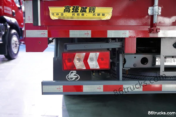 Dongfeng Liuqi Chenglong L2 160 hp 4X2(6 wheels) 4.2m single-row stake truck (axle ratio 4.875) Body (3) | 86Trucks