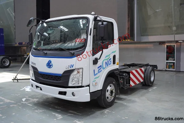 Dongfeng Liuqi Chenglong L2 4.5T CNG plug-in hybrid light truck chassis 15.68kWh 4X2(6 wheels) Exterior (3) | 86Trucks