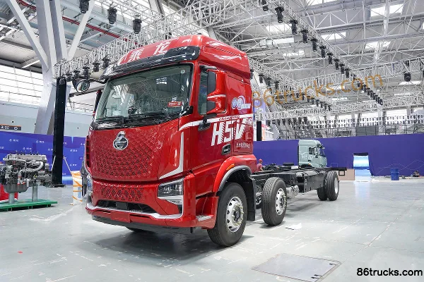 Dongfeng Liuqi Chenglong H5V 290 hp 6X2(8 wheels) hydrogen fuel cell cargo truck Exterior (3) | 86Trucks