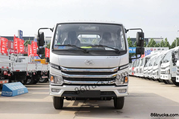 Yuejin Fuxing S100V 95 hp 4X2(6 wheels) 3.77m semi-panel flatbed light truck Exterior (2) | 86Trucks