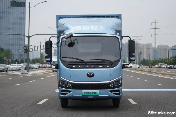 Yutong T3 4.5T 4.2m Single Row Pure Electric Van Light Truck 88.87kWh 4X2(6 wheels) Exterior (2) | 86Trucks