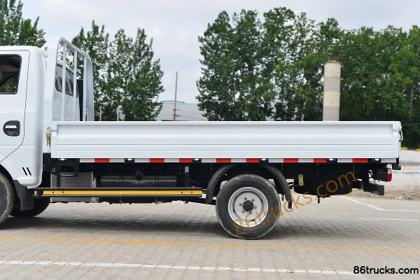 Dongfeng T5 édition annuelle 95ch 4X2(6 roues) 3.7m simple rangée camion plateau à ridelles Carrosserie (2) | 86Trucks