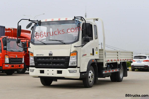 Sinotruk HOWO Zhuimeng 140hp 4X2(6 wheels) 3.85m Semi-row Flatbed Light Truck (WLY 5-speed) Exterior (3) | 86Trucks