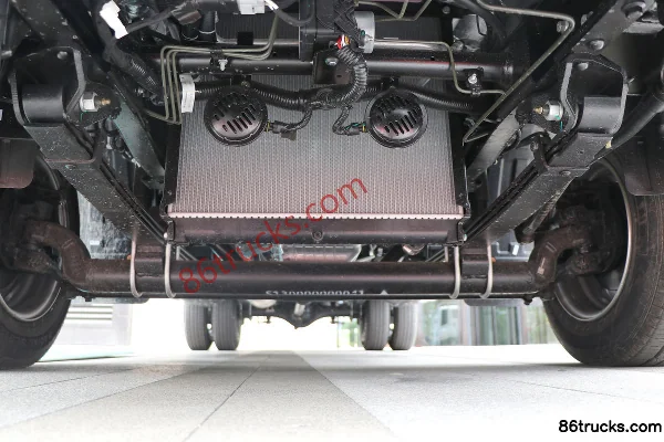 Foton Aoling M 2.0L 127 ch 4X2(6 roues) CNG camion fourgon simple cabine 3,815 m Châssis (1) | 86Trucks