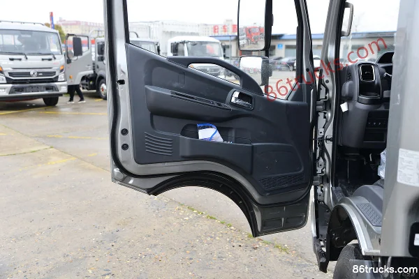 Dongfeng Duolika D6-M Chaoneng Y Tech Edition 163hp 4X2(6 wheels) 4.17m single-row flatbed light truck (China VI) Cab (2) | 86Trucks