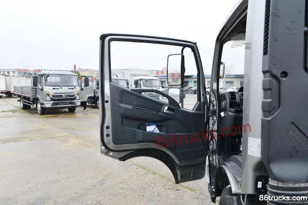 Dongfeng Duolika D6-M Chaoneng Y Tech Edition 163hp 4X2(6 wheels) 4.17m single-row flatbed light truck (China VI) Cab (1) | 86Trucks