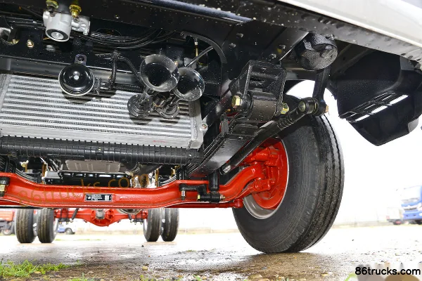 Dongfeng Duolika D6-M Chaoneng Y Tech Edition 163hp 4X2(6 wheels) 4.17m single-row flatbed light truck (China VI) Chassis (3) | 86Trucks