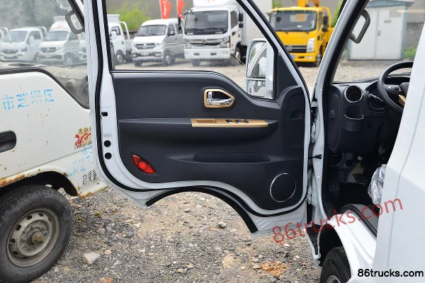 Dongfeng T5 95 hp 4X2(6 wheels) 2.99m double-row flatbed mini truck (China VI) Cab (2) | 86Trucks