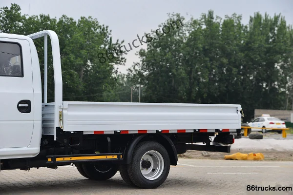 Dongfeng T5 95 hp 4X2(6 wheels) 2.99m double-row flatbed mini truck (China VI) Body (1) | 86Trucks