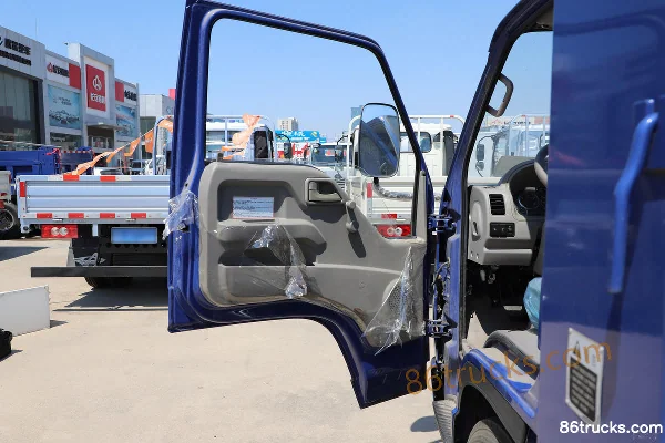 Foton Times King Kong 728 115hp 4X2(6 wheels) 3.5m dump truck Cab (1) | 86Trucks