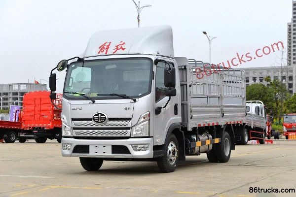 FAW Jiefang Lingtu 165hp 4X2(6 wheels) 4.16m single-row stake truck Exterior (3) | 86Trucks