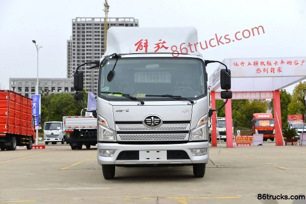 FAW Jiefang Lingtu 165hp 4X2(6 wheels) 4.16m single-row stake truck Exterior (2) | 86Trucks