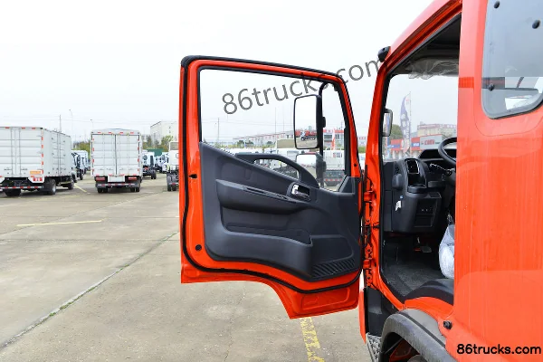 Dongfeng Duolika D6-L Super Power Comfort Edition 140 hp 4X2(6 wheels) 3.825m Crew Cab Flatbed Light Truck (China VI) (Axle Ratio 4.875) (1)