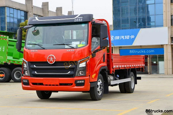 Dayun Xianglong 127hp 4X2(6 wheels) 4.05m Single Row Flatbed Light Truck Exterior (3) | 86Trucks