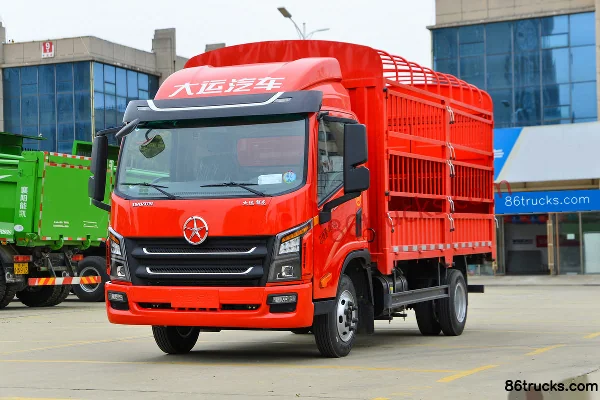 Dayun Xianglong 150hp 4X2(6 wheels) 4.12m single-row fence-type light truck Exterior (3) | 86Trucks