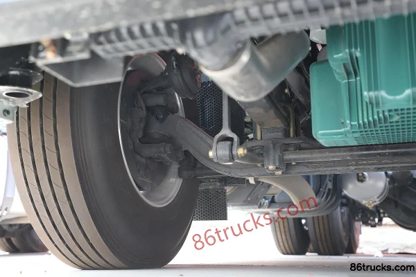 FAW Jiefang J6V Heavy Truck Pilot Edition 620 hp 6X4(10 wheels) AMT Automatic Tractor Truck (hydraulic retarder) Chassis (2) | 86Trucks