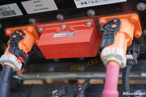 Foton King S1EV 12T 4X2(6 wheels) 3.9m single-row pure electric dump truck 106.95kWh Chassis (3) | 86Trucks