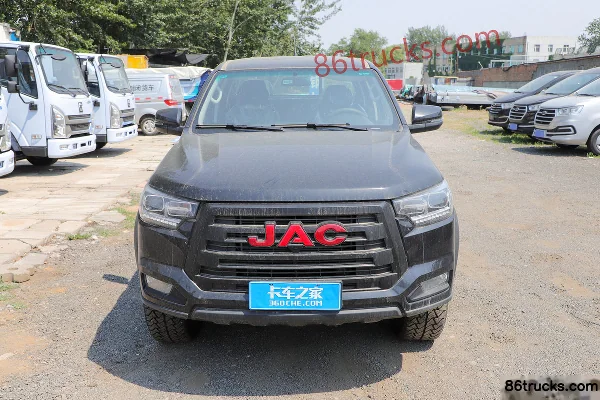 JAC T8 PRO 2.4T Gasoline 211hp Manual 4WD Standard Axle Double Row Pickup Cab (2) | 86Trucks