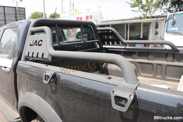 JAC T8 PRO 2.4T Gasoline 211hp Manual 4WD Standard Axle Double Row Pickup Official Photos (1) | 86Trucks