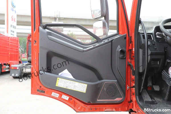 FAW Jiefang J6G Pilot Edition 280hp 4X2(6 wheels) hook-lift cargo truck Cab (2) | 86Trucks