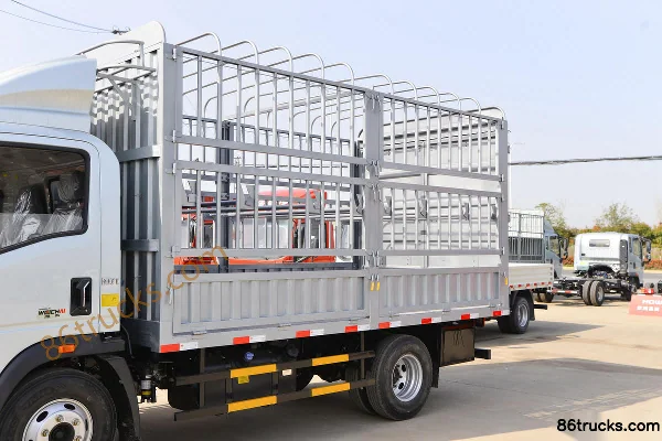 Sinotruk HOWO Tongshuai 160 ch 4X2(6 roues) camion léger à ridelles 4,15 m cabine simple (China VI) Carrosserie (1) | 86Trucks