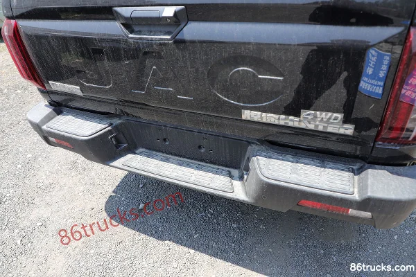 JAC Hantuo 2022 2,0 T essence 231 ch 4x4(6 roues) automatique double cabine pick-up Photos officielles (3) | 86Trucks