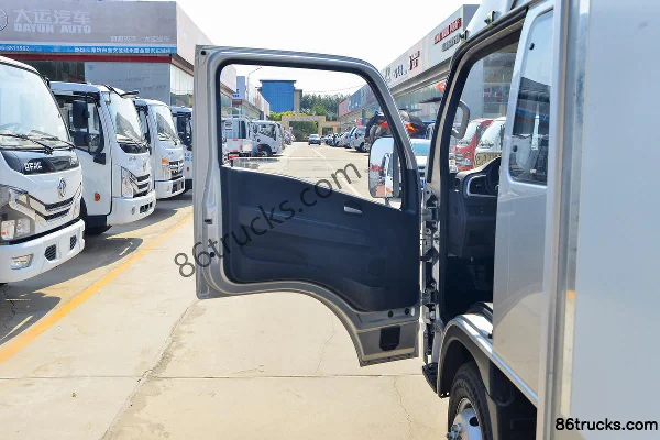 Yuejin Fuxing S50 1.9L 95hp 4X2(6 wheels) Diesel 3.19m Semi-row Van Mini Truck Cab (1) | 86Trucks