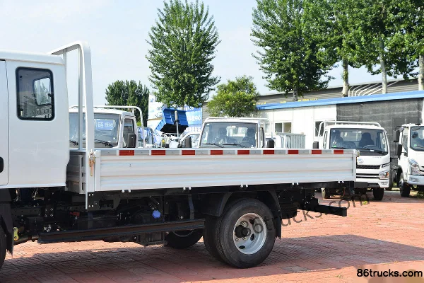 Yuejin Fuxing S80 95hp 4X2(6 wheels) 3.22m semi-row flatbed light truck Body (1) | 86Trucks