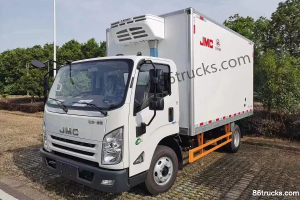 JMC Kaiyun version améliorée 143 ch 4X2(6 roues) camion frigorifique 4,02 m Extérieur (2) | 86Trucks