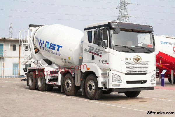 FAW Jiefang Qingdao JH6 350 hp 8X4(12 wheels) 7.74 m³ Concrete Mixer Truck (Ruijiang Brand) Exterior