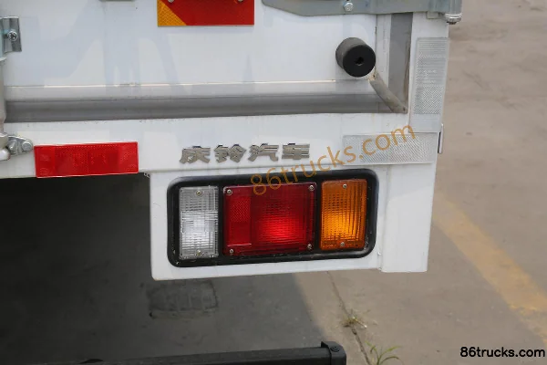 Qingling Isuzu Giga 240 hp 4X2(6 wheels) 9.63 m box cargo truck Body (3) | 86Trucks
