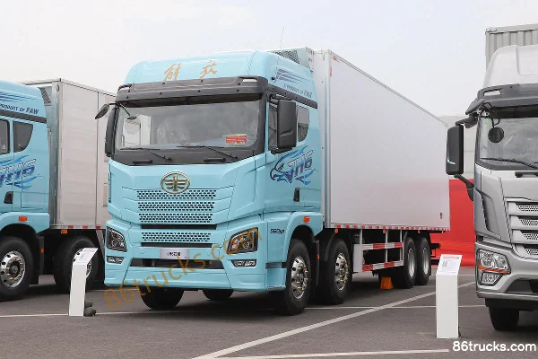 FAW Jiefang Qingdao JH6 Zhizun Edition Four-Season 560hp 8X4(12 wheels) 9.5m AMT Automatic Refrigerated Truck Exterior (3) | 86Trucks