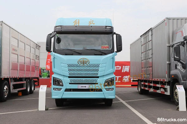 FAW Jiefang Qingdao JH6 Zhizun Edition Four-Season 560hp 8X4(12 wheels) 9.5m AMT Automatic Refrigerated Truck Exterior (2) | 86Trucks