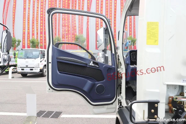 FAW Jiefang Tiger 6G 4.5T 4.16m Single Row Pure Electric Box Light Truck 83.96kWh 4X2(6 wheels) Interior (1) | 86Trucks