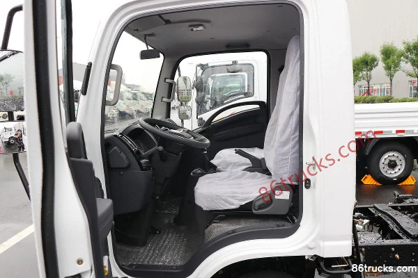 FAW Jiefang Hu VR 129hp 4X2(6 wheels) 3.65m Single Row Flatbed Light Truck Cab (3) | 86Trucks