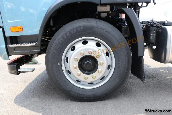 FAW Jiefang Hu 6G 180hp 4X2(6 wheels) 4.78m Semi-Sleeper Stake Cargo Truck Chassis (3) | 86Trucks
