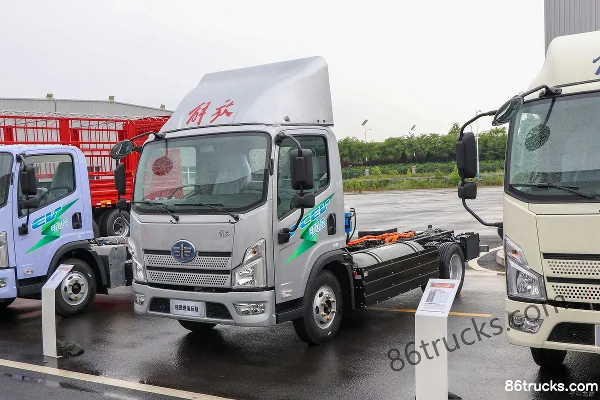 FAW Jiefang Lingtu 4.5T 4.05m Single Row Fuel Cell Refrigerated Truck 30.1kWh 4X2(6 wheels) Exterior (3) | 86Trucks
