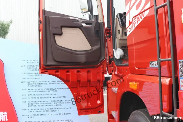 FAW Jiefang Qingdao JH6 Zhixiang Edition 12.5L CNG 480 hp 8X4(12 wheels) FAW Jiefang 12-Speed 9.4m Cab-over Chassis Cargo Truck with Sideboa