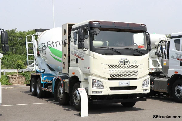 FAW Jiefang Qingdao JH6 410hp 8X4(12 wheels) CNG Concrete Mixer Truck Exterior