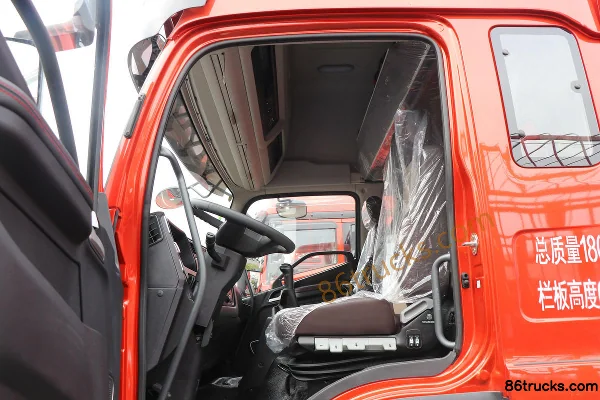 FAW Jiefang Qingdao JK6 Medium Truck 260hp CNG 4X2(6 wheels) 6.7m Flatbed Truck Cab (3) | 86Trucks