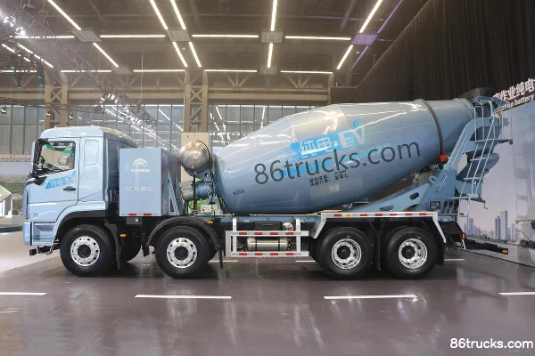 Yutong 8X4(12 wheels) 7.5m³ Electric Concrete Mixer Truck Exterior (2) | 86Trucks