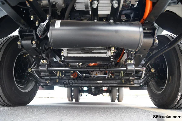 Xinchufeng H3 4.5T 4.16m Single Row Electric Van Truck 40.57kWh 4X2(6 wheels) Chassis (1) | 86Trucks