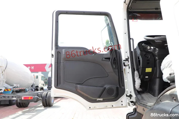Sinotruk Sitrak SITRAK G5 camion lourd 290 ch 4X2(6 roues) camion frigorifique 9,45 m Cabine (1) | 86Trucks